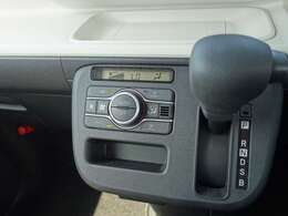 室内を自動で設定した温度に保ってくれるオートエアコン！こまめに風量や温度を調節しなくても快適な温度にしてくれます！