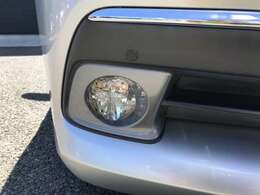展示車両は、展示前に外装はもちろんの事、内装も隅々まで清掃を行い清潔で快適にご覧いただけるように展示しております☆ご成約時には、外装、内装をチェックして洗車、清掃を行いお客様へ納車いたします。