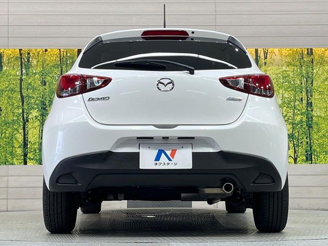 安心の最長10年・走行無制限保証（有償）をご用意。保証内容も充実はもちろん、無料点検＆オイル交換や、年中無休の全国・24時間ロードサービスも付帯されておりますのでご安心下さい。