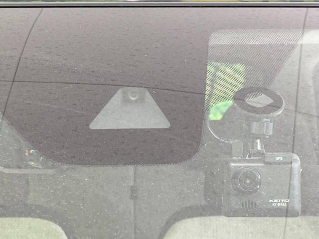 【プロパイロット】高速道路での長距離走行が楽に！！渋滞時と巡回走行のシーンで、アクセル・ブレーキ・ステアリングを自動で制御し、長距離運転の負担を軽減してくれます♪