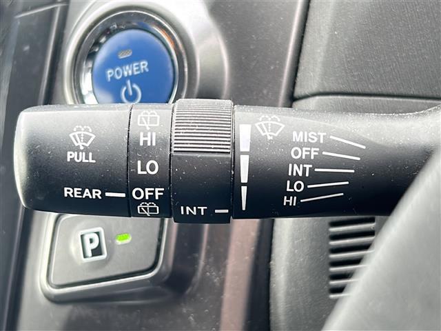 【運転席操作部】快適なドライブを楽しむための機能が装備されています！運転席から触れるので、使いやすいです！除菌プランいれていただくと、さらに清潔で安心していただけます！