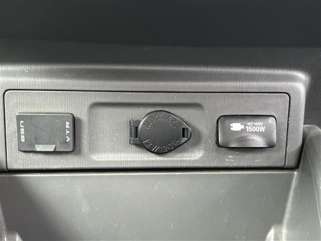 【運転席操作部】快適なドライブを楽しむための機能が装備されています！運転席から触れるので、使いやすいです！除菌プランいれていただくと、さらに清潔で安心していただけます！