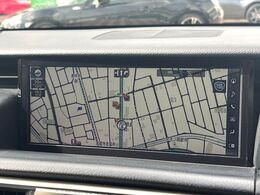 【10.3インチワイドナビ】高級感とインパクトのある大型ワイドナビを装備。各種オーディオ操作はもちろん、横長ワイド画面でのマップ2分割表示など、利便性も高いナビです♪