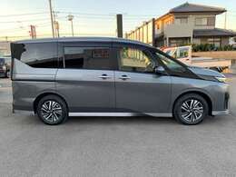 東京海上日動火災保険の代理店ですので万が一の事故も安心。任意保険は車を購入するときに見直しが必要です。プロのスタッフが金額や保証を含めてお客様の最善な保険内容を提案させて頂きます。