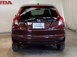 Honda認定中古車 U-Selectは3つの安心をお約束します。　1　Hondaのプロが整備した安心。 2　第三者機関がチェックした安心。　3　購入後もHondaが保証する安心。