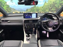 グループ総在庫数約30，000台！！全国の系列店からメーカー・車種問わずご紹介出来るので、あなたにピッタリのお車が見つかるはずです♪まずはお問い合わせ下さい☆