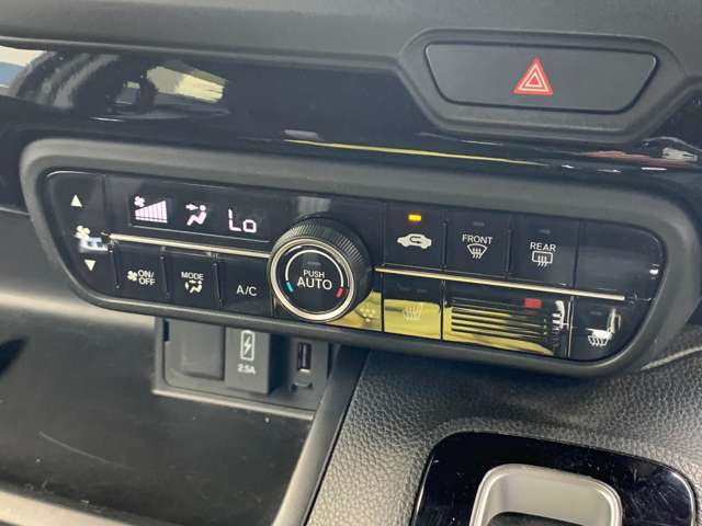 ☆もしもの時をアシストしてくれます。エンジン始動もボタン操作で簡単です。運転席シートヒーター付☆