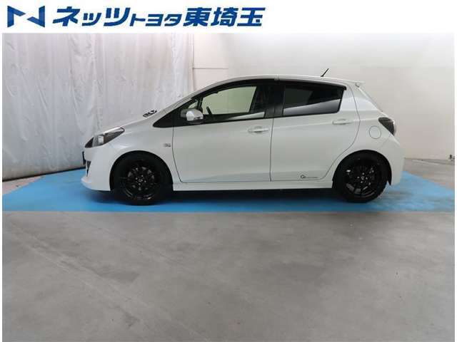 【サイド】G’s専用チューニング（約10mmダウン）が付いています。