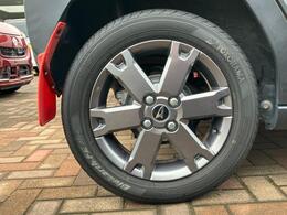 静岡ダイハツの中古車は、展示前に徹底した洗車や室内清掃を実施しております。