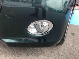 納車前にはプロのメカニックが点検、整備を行いますので安心してお乗り頂けます。