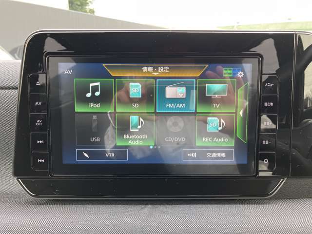 フルセグ、CD、DVD、SD、ブルートゥース