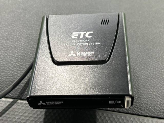 【ETC】高速道路の料金所をストレスなく通過！話題のスポットやサービスエリアに多い「スマートIC」利用時は必須のアイテムです。当店でセットアップを実施、ご納車当日からすぐにご利用いただけます！