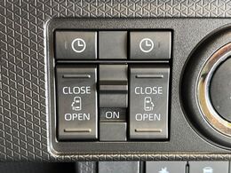 【両側パワースライドドア】スマートキーや運転席のスイッチで後席両側スライドドアの開閉が可能♪電動だから力を入れてドアを開ける必要が無く、小さなお子様でも簡単に開け閉めでき快適です♪