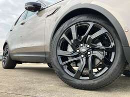【21インチ Style5025 アロイホイール メーカーOP￥208,000-.】ダイナミックな黒のホイールを履いております！！