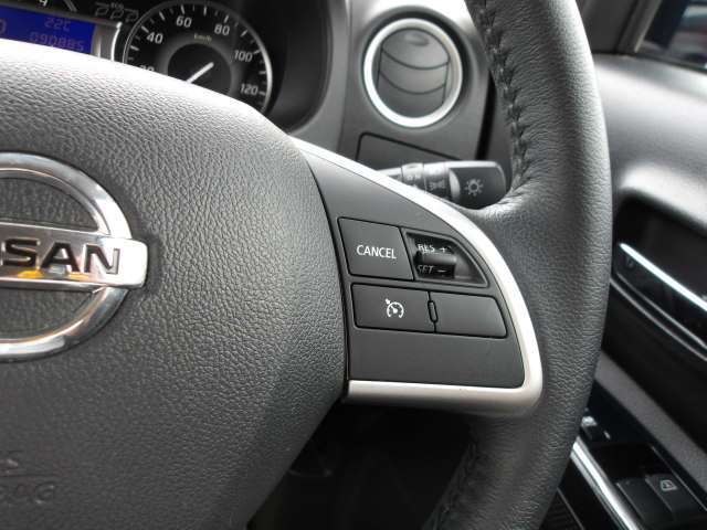 クルーズコントロール付きです。長距離運転が楽しく楽になります。
