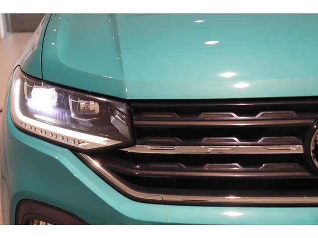 国民車を意味するVolkswagenは誰にでも愛されるデザイン性が特徴です。