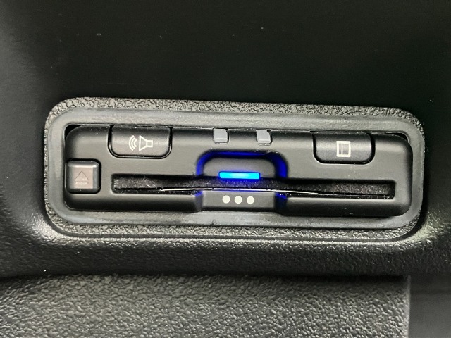 ETCを装備していますので料金所もキャッシュレスでスムーズに通過出来ます♪