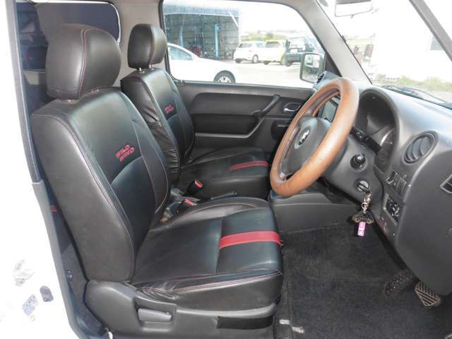 スリーエム自動車工業では、創業40年の安心と実績で、あなたのカーライフをお手伝いします！！