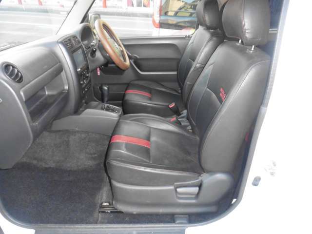 展示車以外のお車でも全国の仕入れ先からお客様のニーズに合ったお車をお探します！