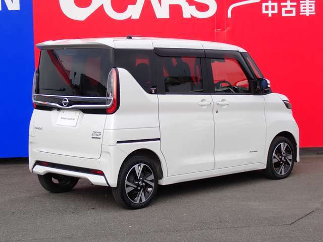 ボディーカラーは人気の、ホワイトパール　です♪