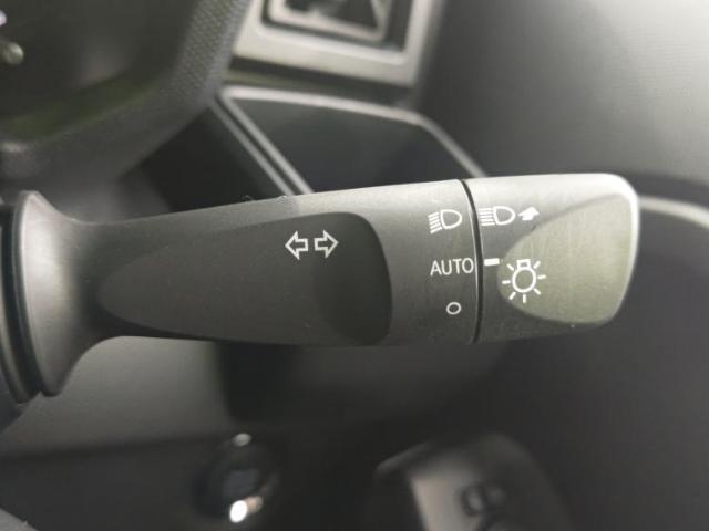 国産車から輸入車まで多様なお客様のニーズのお応えできるように、全国規模で豊富な在庫展開！車のことならWECARSへ！