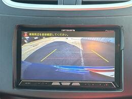 バックカメラ装着済！死角になりやすい後方もとても見やすいです☆車庫入れに自信がない方や縦列駐車が苦手な方にも、オススメな機能です！安心度もアップ！