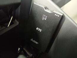 高速道路を利用した遠出もお任せ！ETC車載器が装着されています！ETCカードをお持ちでない方は当店でもお作りすることができます。