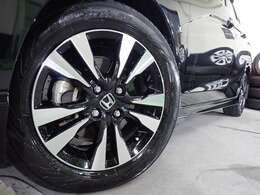 ホイールの変更も可能です。シュタイナー、シャレン、18,19インチございます。詳しくはスタッフまで