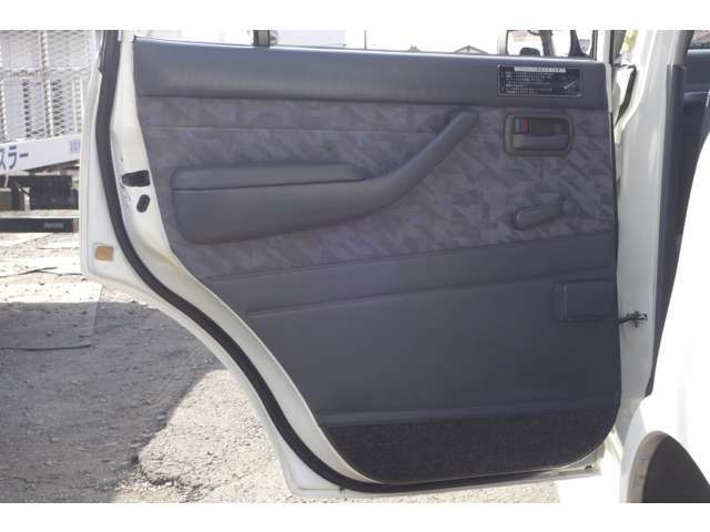 【専用】96様 1-82110400-J 8-97609418-0 182110400J8976094180 Head Lamp