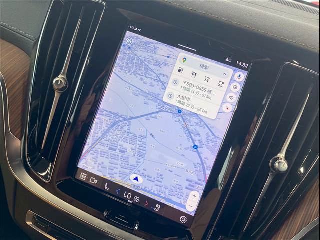 純正ナビ搭載でロングドライブも快適！