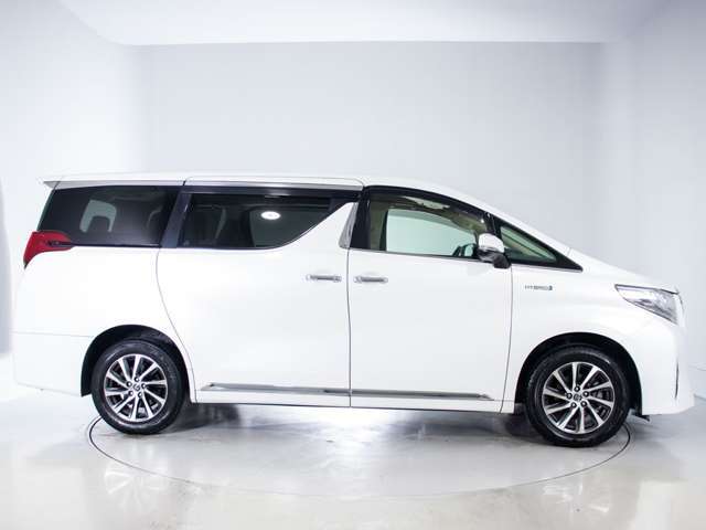 サイドビュー（ホイール交換・ダウンサス・車高調など)のカスタムも承っております