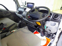 AC PS PW SRS ABS 集中ドアロック 電格ミラー/ヒーター/電動角度調整 社外ナビ/TV/DVD バックモニター ドラレコ ターボ 排気ブレーキ ESスタート フォグランプ モービルアイ