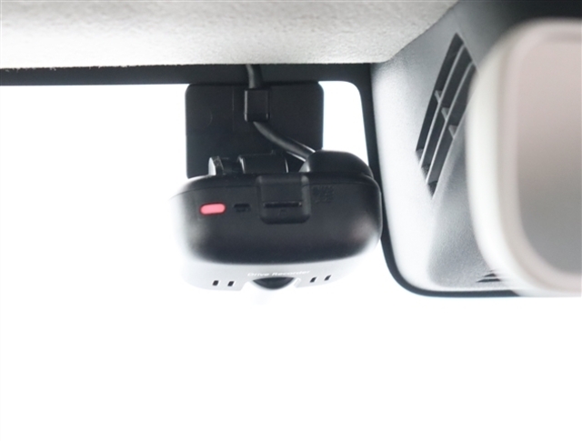 各店舗には在庫のカテゴリーやコンセプトに応じたプロを配置。お客様のご利用シーンやご要望をお聞かせ下さいませ。