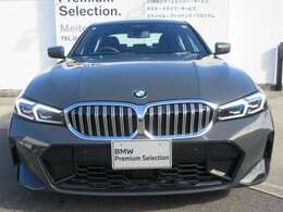 弊社試乗車としてのみ使用しておりましたので喫煙歴も無く保守管理が行き届いております。