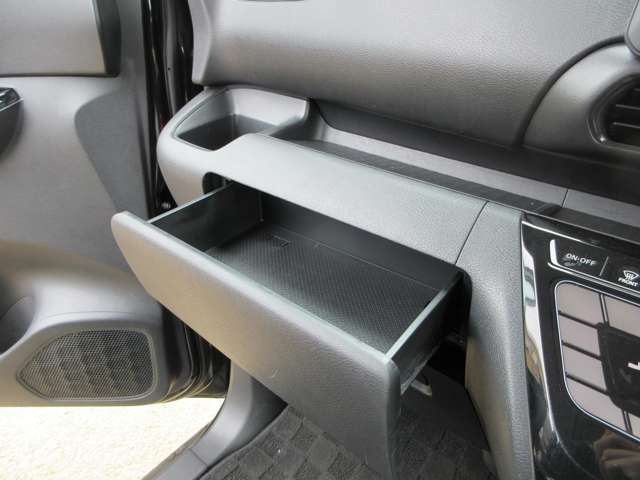 機関良好、走行・動作チェック済み！全国どこでもご納車OK！ご連絡心よりお待ちしております♪お問い合わせは→※LINEID：sakurakei6668※mail:carinccabra@yahoo.co.jp※TEL043-308-6668