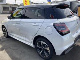 左からの画像です