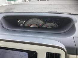 【メーター】メーターまわりも鮮やかに照らし出され、デザイン、安全性ともにバッチリですね♪