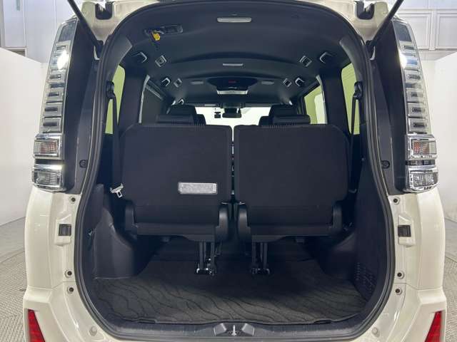 荷台スペース【内装エクステリア】店舗にて現車の確認も頂けますので、お電話で在庫のご確認の上是非ご来店くださいませ！！！【跳ね上げ式/埋め込み式】でスペース確保ができますね！！