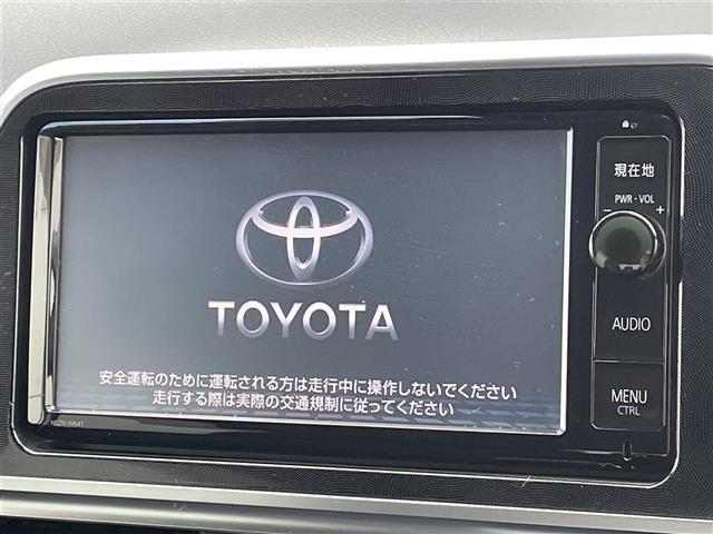 【純正ナビ（NSZN-W64T）】専用設計で車内の雰囲気にマッチ！ナビ利用時のマップ表示は見やすく、いつものドライブがグッと楽しくなります！