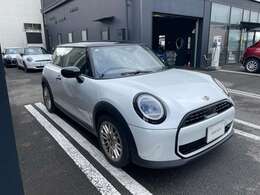 時を越えても今もなお輝きを放ち続ける確かな品質とともに、駆けぬける歓びをお届けすることをお約束いたします。