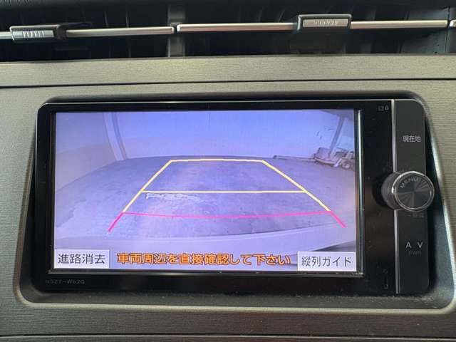 もちろんバックカメラも装備してます