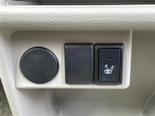 【　シートヒーター　】寒い冬でも安心の機能ですね！