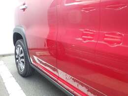 本車両は修復歴に依らない現状販売車です。画像の通り傷やへこみもございますのでご検討の際は十分ご注意ください。評価書も併せてご覧ください。