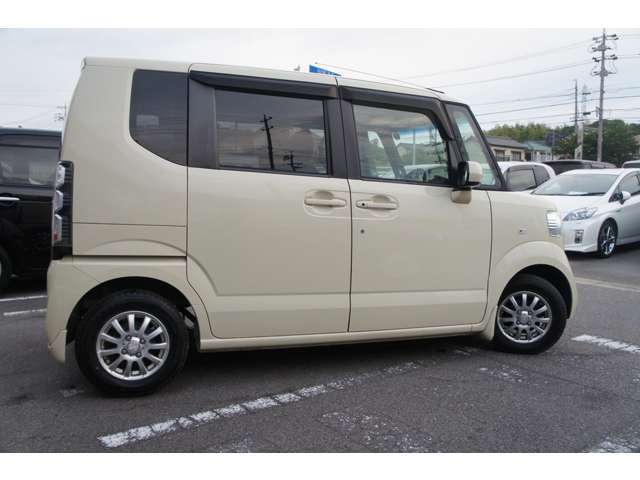 自動車保険ご相談ください！三井住友、あいおいニッセイ同和代理店☆見積もりします。保険担当が万が一の場合連携を取って敏速に対応します。代車、レンタカーもご用意しますのでご安心ください。