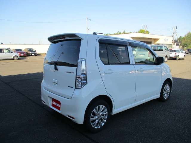 【民間車検場完備】当社の整備工場は運輸局指定の民間車検場です。購入後も安心して永くお車をお乗り頂けるよう車検・整備・メンテナンスを行います。また1日車検も可能です。お気軽にご相談ください。