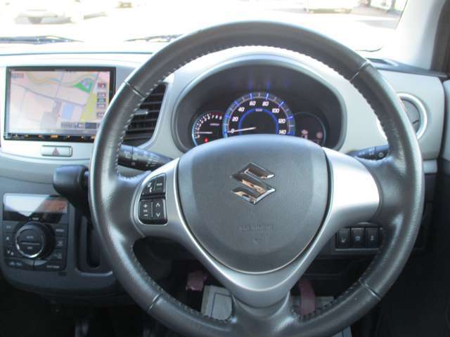 残念ながら当店にお好みのお車が無い場合・・・大丈夫です！全国仕入ネットなどを駆使しお好みのお車をお客様のご予算にてお探しする事が可能です！お店を色々回らなくても当店だけでOK！