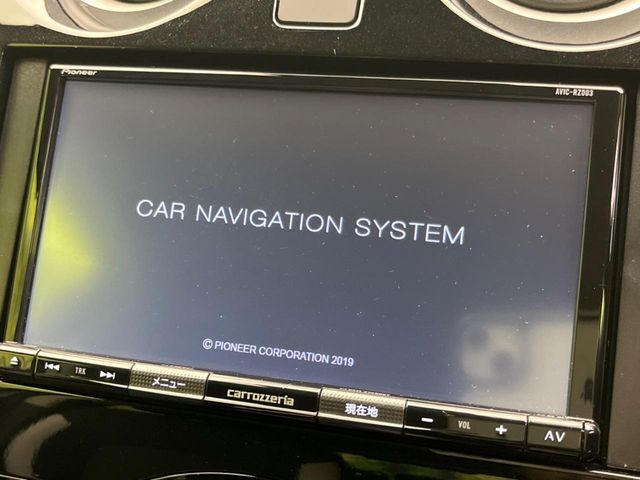 【ナビゲーション】使いやすいナビで目的地までしっかり案内してくれます。各種オーディオ再生機能も充実しており、お車の運転がさらに楽しくなります！！
