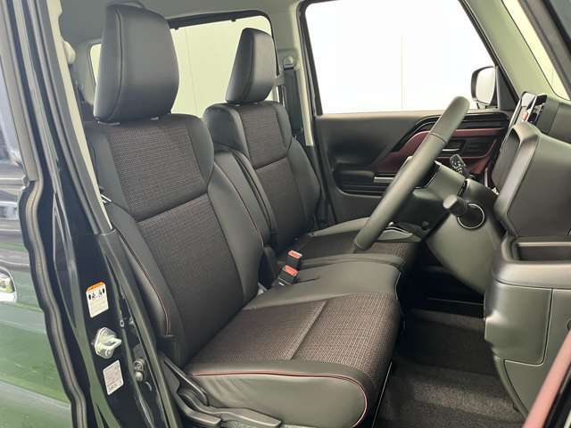 車を運転する際には運転席の存在は欠かせません。しっかりとチェックしたいポイントですね。