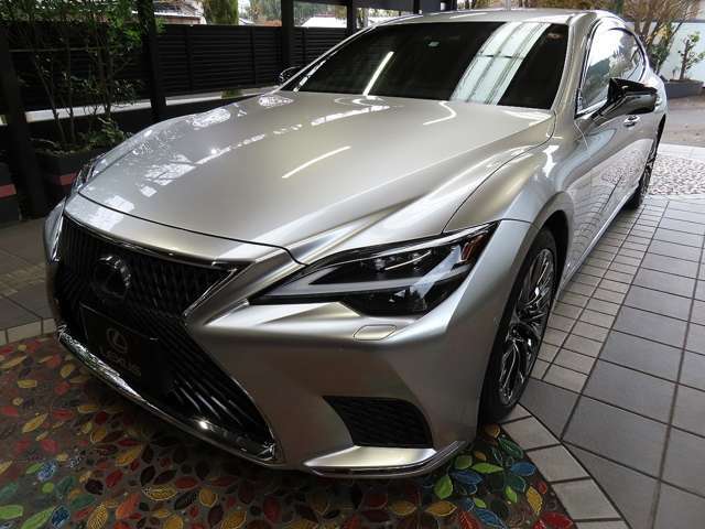 ■高度安全運転支援技術LEXUS SafetySystem Plus搭載 ■衝突回避支援ステレオフュージョン方式採用・プリクラッシュセーフティシステム（歩行者検知機能タイプ・ミリ波レーダー機能）