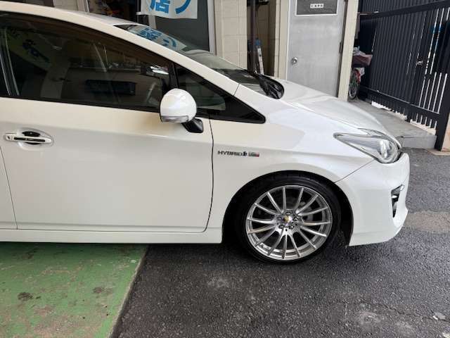 外装は磨いて無料で簡易コーティングも致します！！別途3年ガラスコーティングも可能です！！